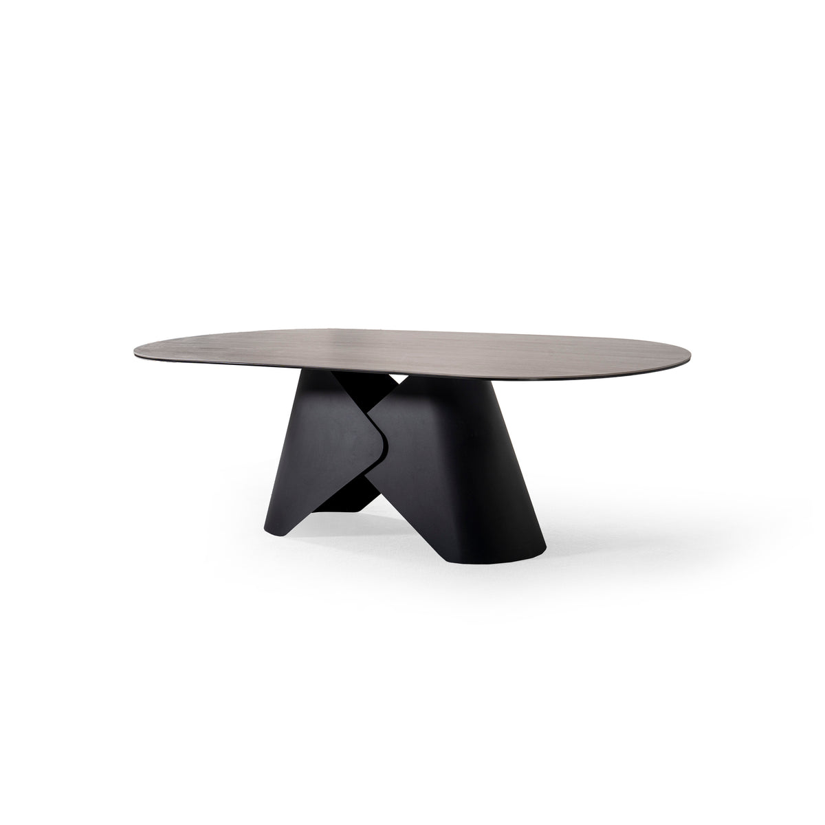 Delta Large Masa oval taş görünümlü bej tabla ve siyah kıvrımlı metal ayak, beyaz zeminde açılı görünüm